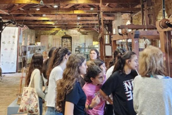 Grade 9 visits the silk museum