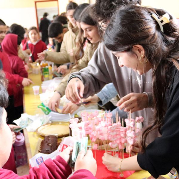 Grade 12 and IB2 bake sale