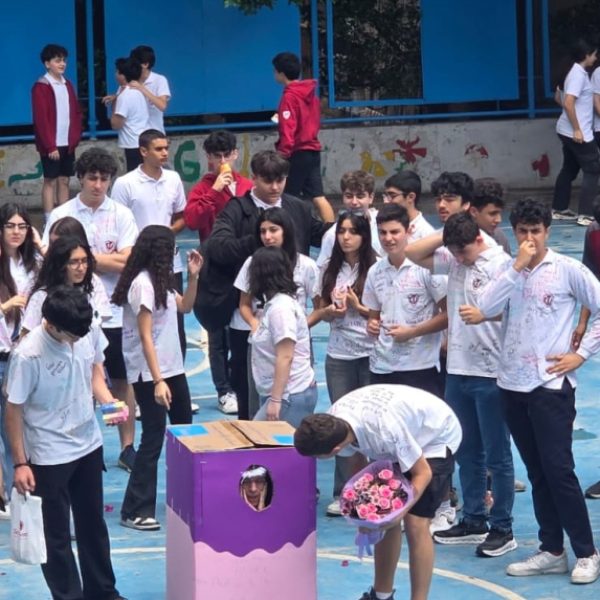 re_20250508053614-8f14e45fceea167a5a36dedd4bea2543