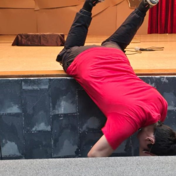 re_20250522052408-e4da3b7fbbce2345d7772b0674a318d5