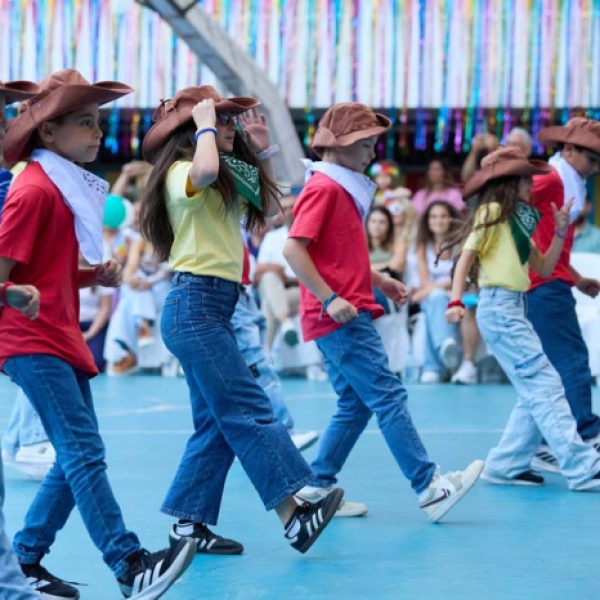 re_20250610105549-c74d97b01eae257e44aa9d5bade97baf